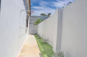 Property grounds - Chalet Garrido with private fenced pool (Conil de la Frontera)