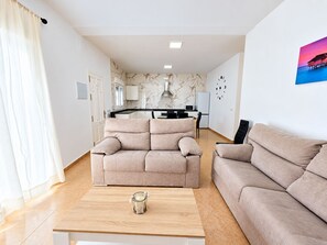 Living area - Chalet Garrido with private fenced pool (Conil de la Frontera)