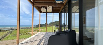 Luxury Retreat with big sea views 90 minutes from Auckland