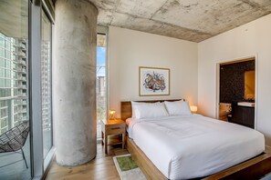 2 chambres, fer et planche à repasser, accès Internet, draps fournis