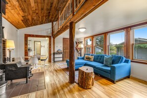 TV, fireplace - Waterfront house & cottage with private beach, kayaks, SUPs, 4 decks - dogs OK (Seabeck)