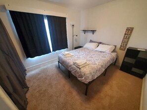 4 bedrooms, WiFi, bed sheets