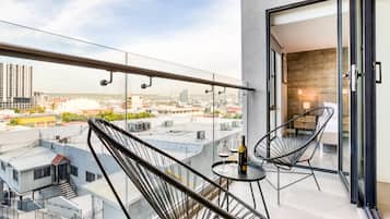 Master Apartment with Balcony | Balcone