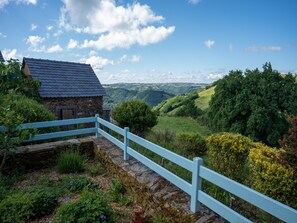 Property grounds - Holiday domain with swimming pool (Cassaniouze)