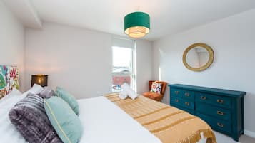 2 bedrooms, iron/ironing board, travel crib, WiFi