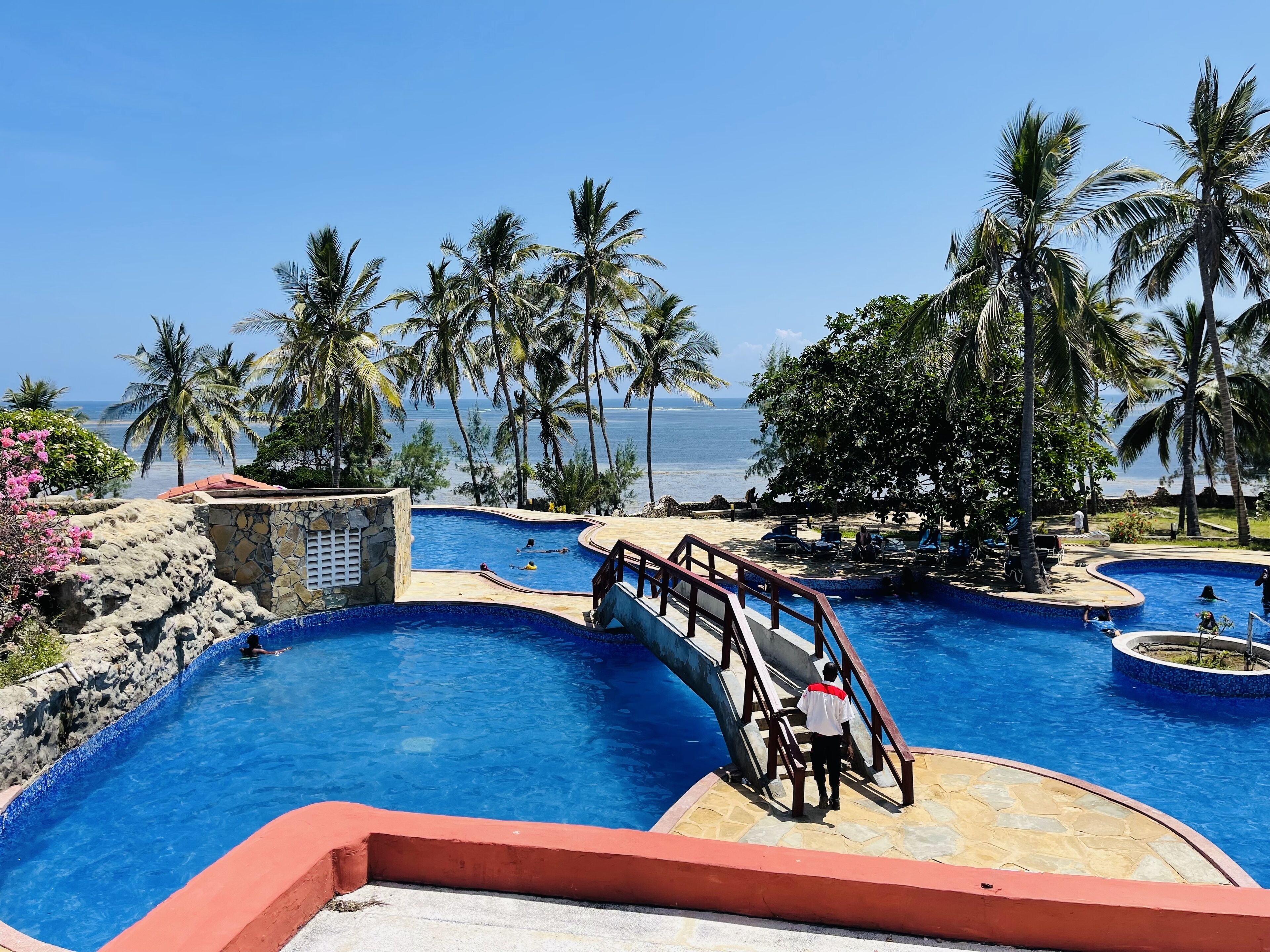 Innenpool, Außenpool