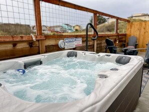 Tina de hidromasaje al aire libre