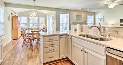 3 Mi to Coast: Pool & Serene Pond Views