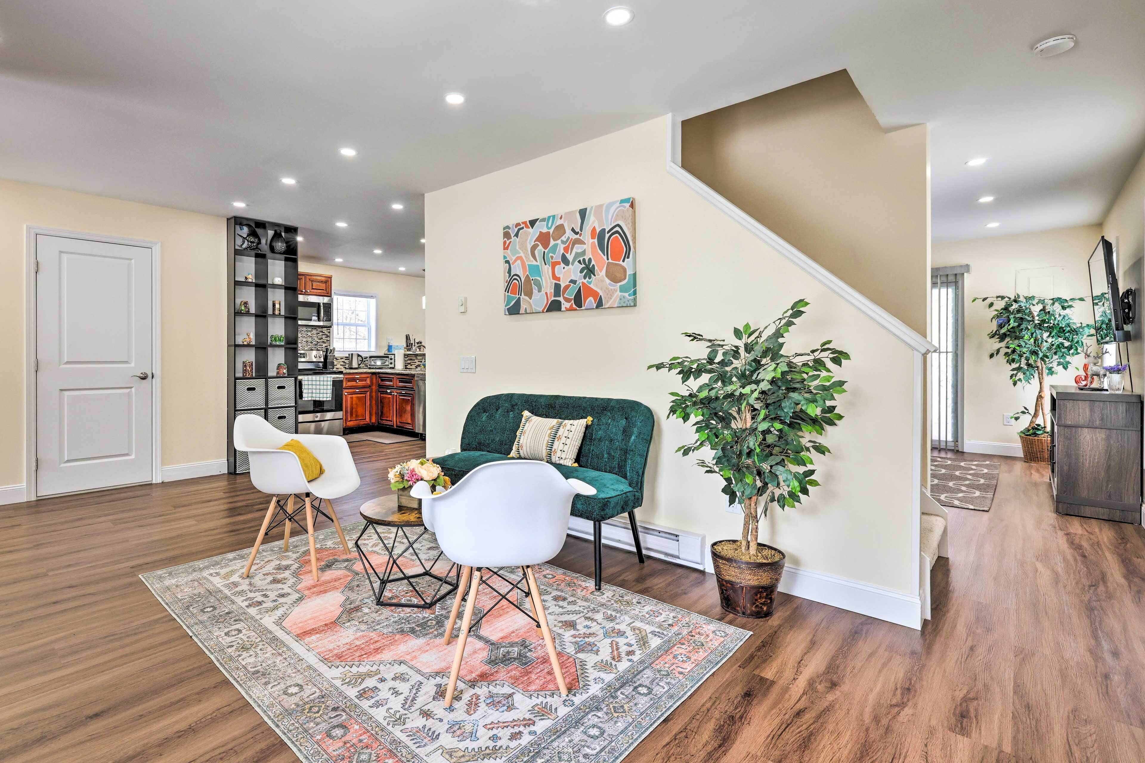 Bright Tobyhanna Home w/ Hot Tub & Fire Pit!