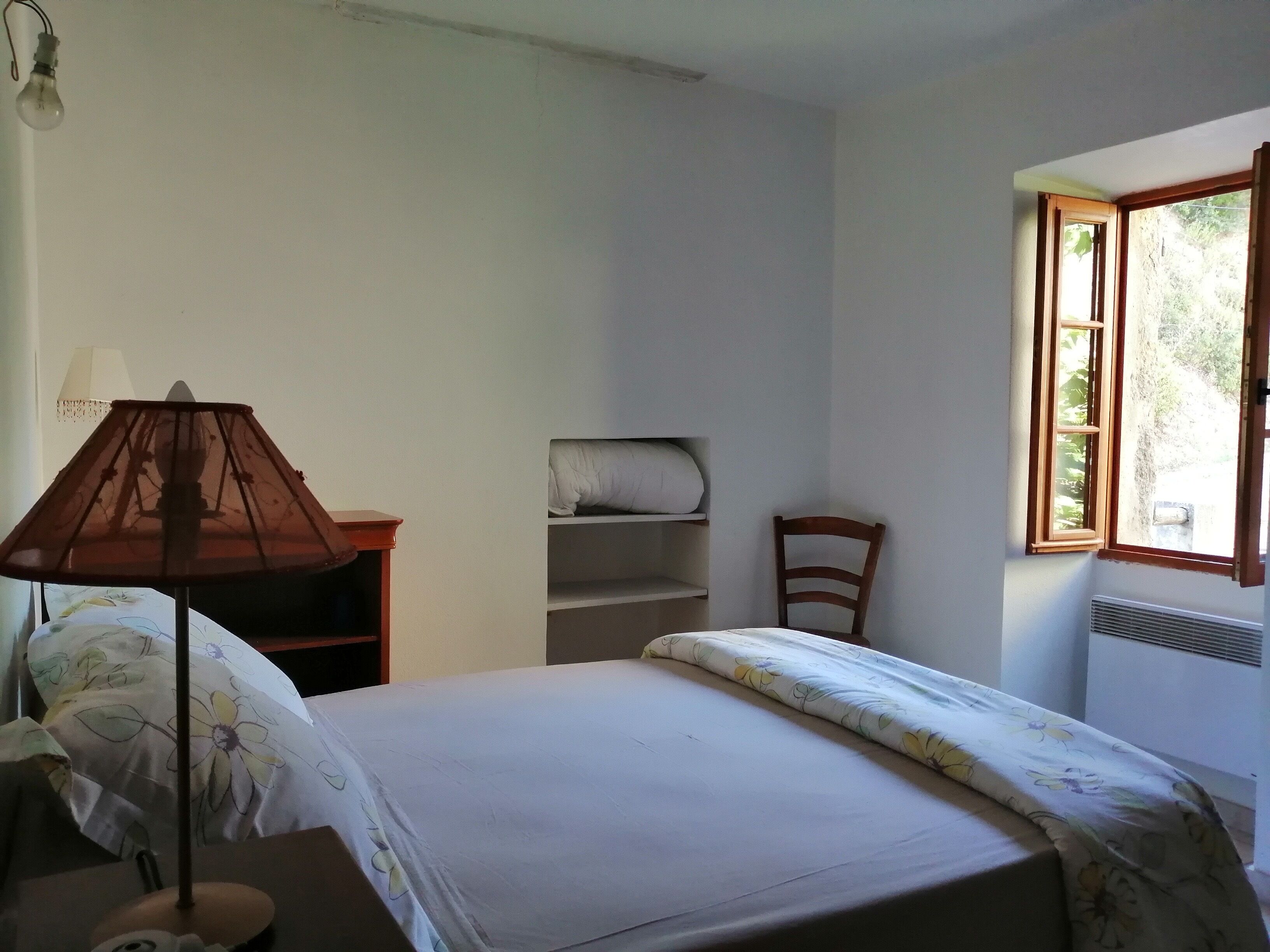 Renovated house ideally located, Beach/mountain