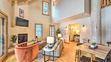TV, fireplace, books, stereo