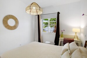 2 slaapkamers, een strijkplank/strijkijzer, gratis wifi, beddengoed