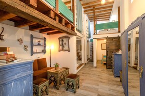 4 bedrooms, iron/ironing board, free WiFi, bed sheets - Holiday Home "Casa Encarnacion" with Mountain View, Pool & Wi-Fi (Granada)