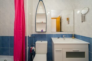 Baignoire, serviettes fournies