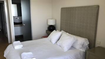 2 habitaciones, tabla de planchar con plancha y wifi gratis