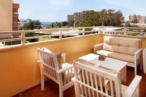 Property grounds - Apartment 'Vistas Al Mar' with Sea View, Wi-Fi and Air Conditioning (Algarrobo Costa)