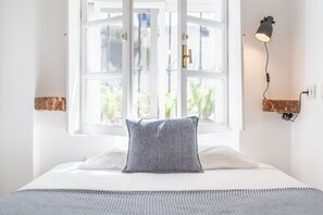 Individuell dekoriert, individuell eingerichtet, Bügeleisen/Bügelbrett