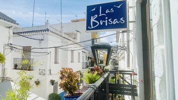 Chambre Double Deluxe, salle de bains privée, vue ville (Habitación 4) | Vue depuis le balcon