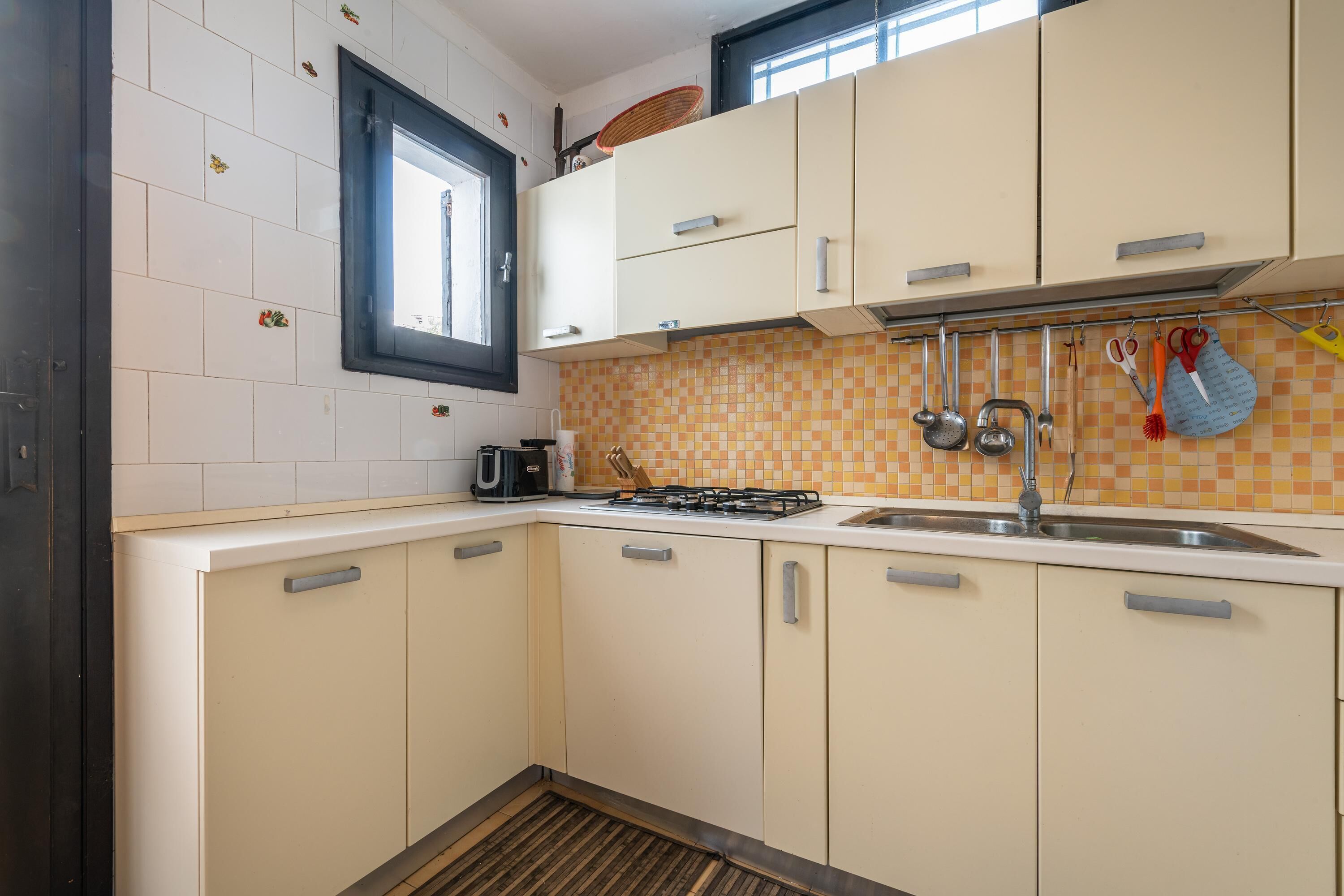 Villa Roberta with Wi-Fi, Terrace & Garden