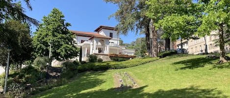 Esterni