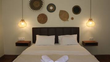 Desk, rollaway beds, free WiFi, bed sheets