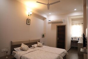 1 habitación, escritorio y wifi gratis