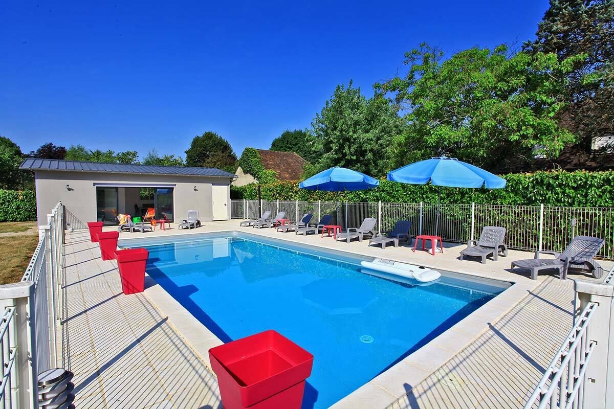 Near Rocamadour, very tourist area, Dordogne valley, house with private pool.