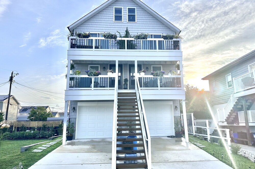 Newly renovated condo located in the heart of Ocean City