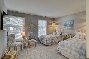 2 bedrooms, iron/ironing board, internet, bed sheets
