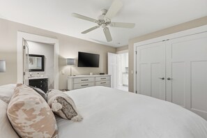 3 habitaciones, tabla de planchar con plancha, internet y ropa de cama 