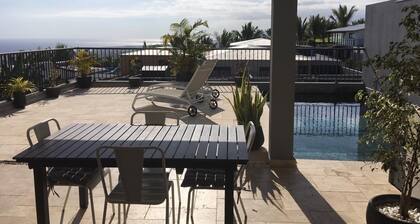 Villa moderne avec vue mer et piscine