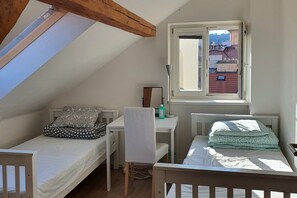 2 bedrooms