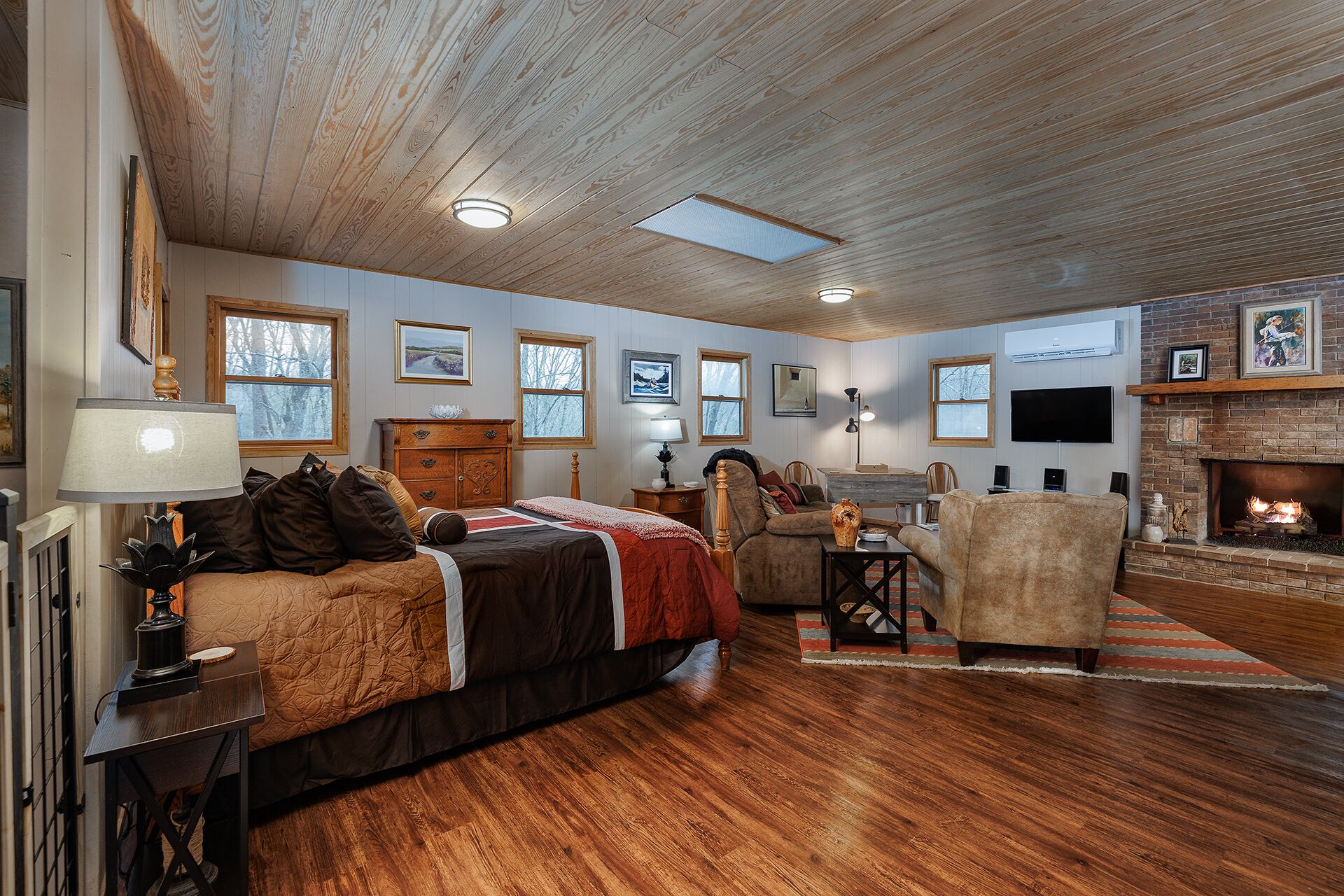 The Tree House Cabin