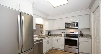 19 F Pinehurst Manor: 1 BR, 1 BA Condominium in Pinehurst, Sleeps 3