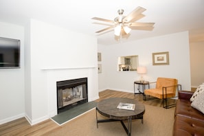 Smart TV - 19 F Pinehurst Manor: 1  BR, 1  BA Condominium in Pinehurst, Sleeps 3 (Pinehurst)
