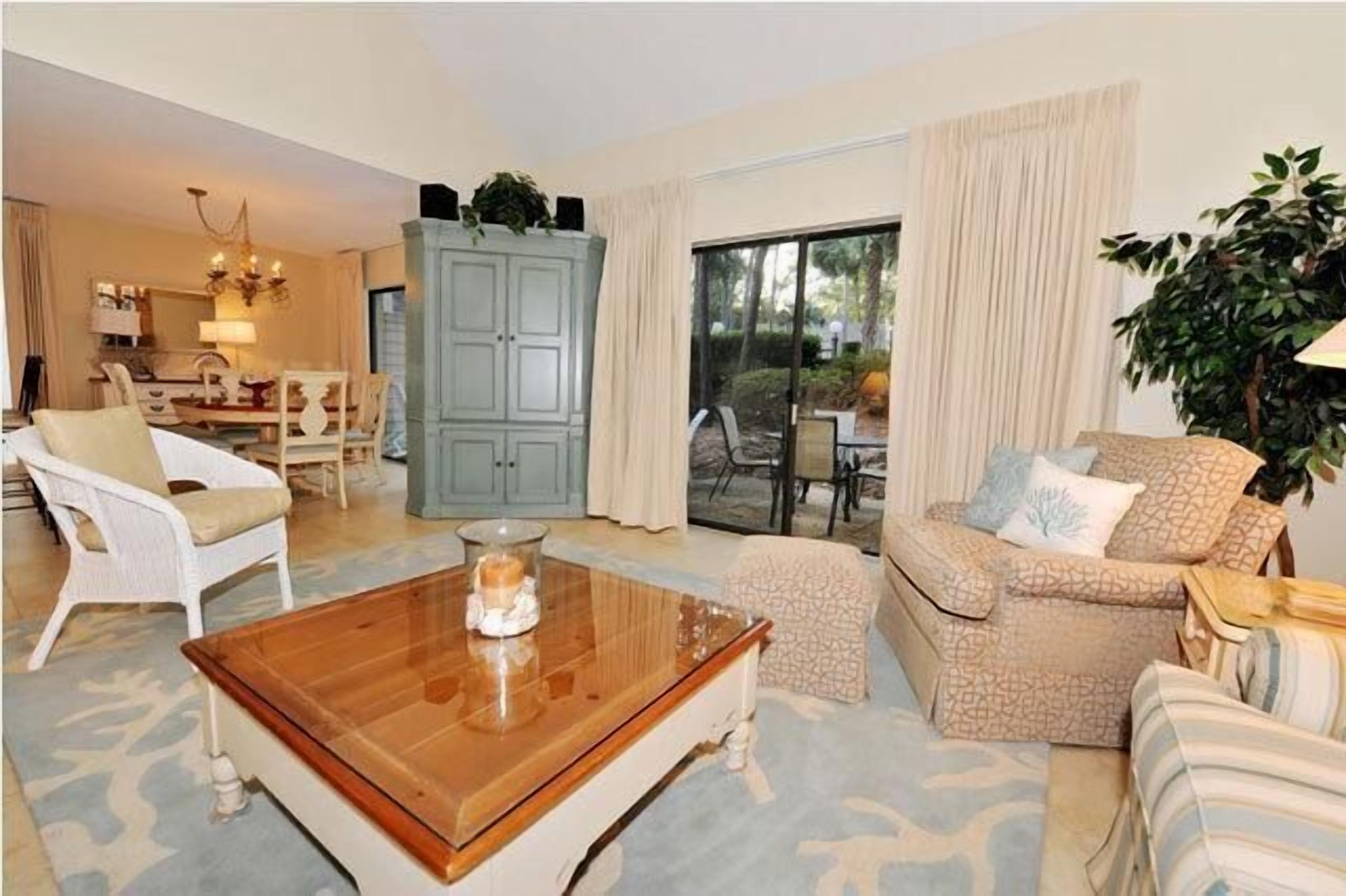 Lovely 3-Bdrm Villa w/ Private Patio just steps to Resort Pool