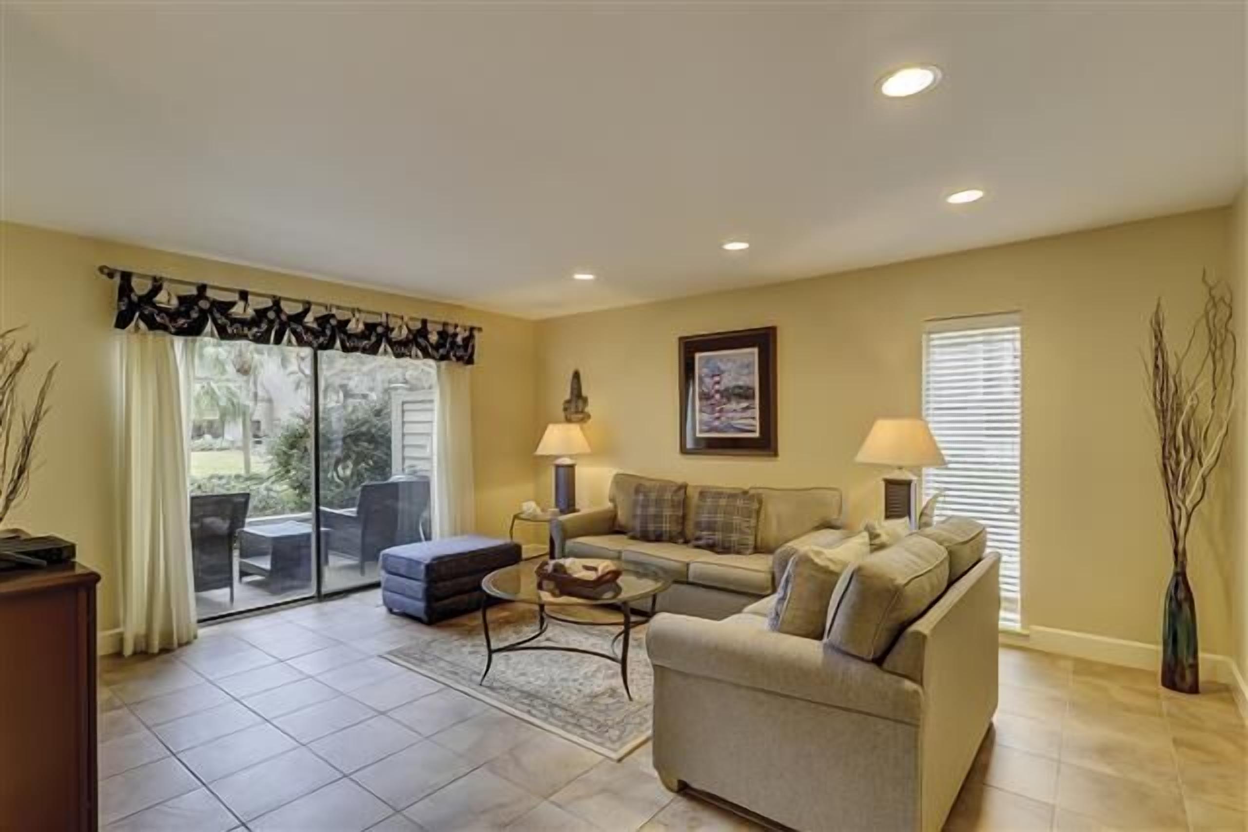 Newly Renovated 2-Bdrm Villa w/ Private Patio in the heart of Harbour Town