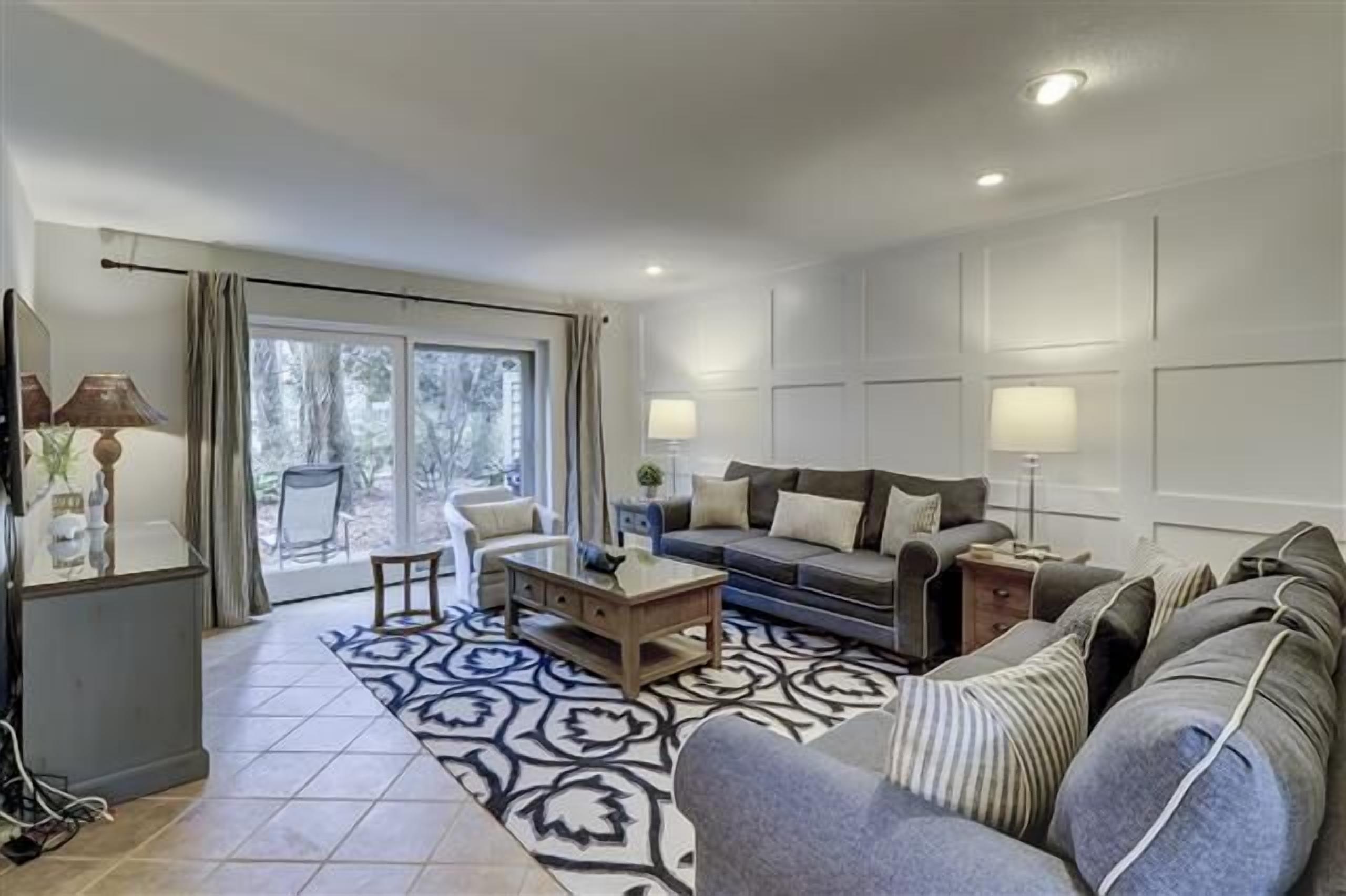 Spacious 4-Bdrm Golf-view Villa w/ Private Patio in the heart of Harbour Town