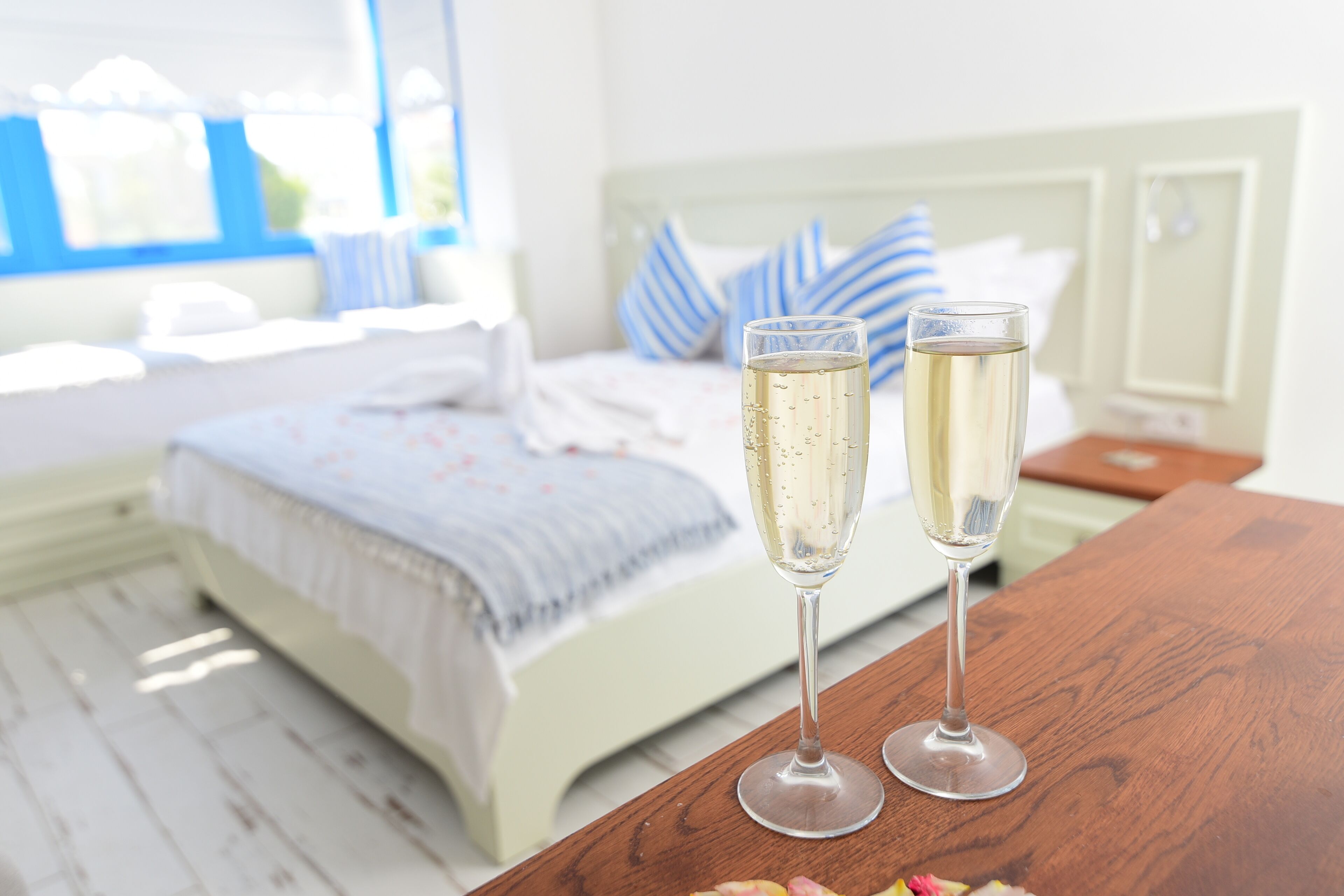 Traditionele tweepersoonskamer | Tempur Pedic-bedden, een minibar, een kluis op de kamer