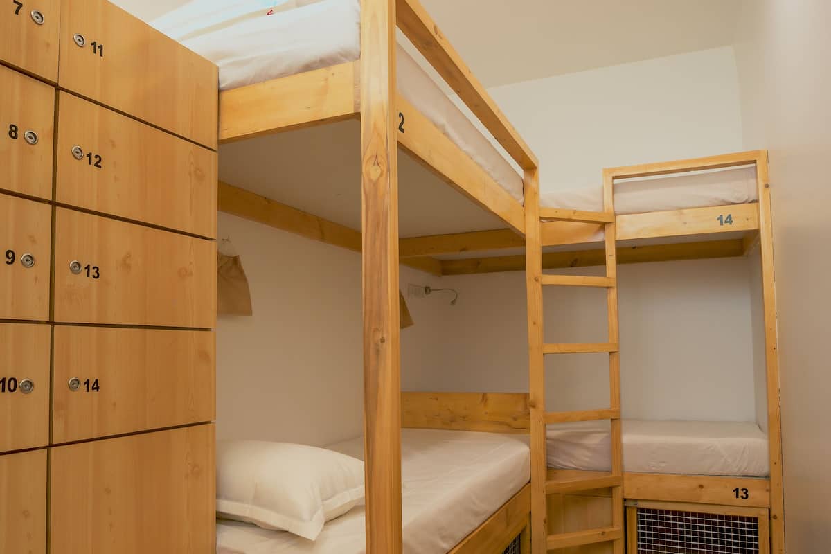 Premium bedding, minibar, in-room safe, laptop workspace
