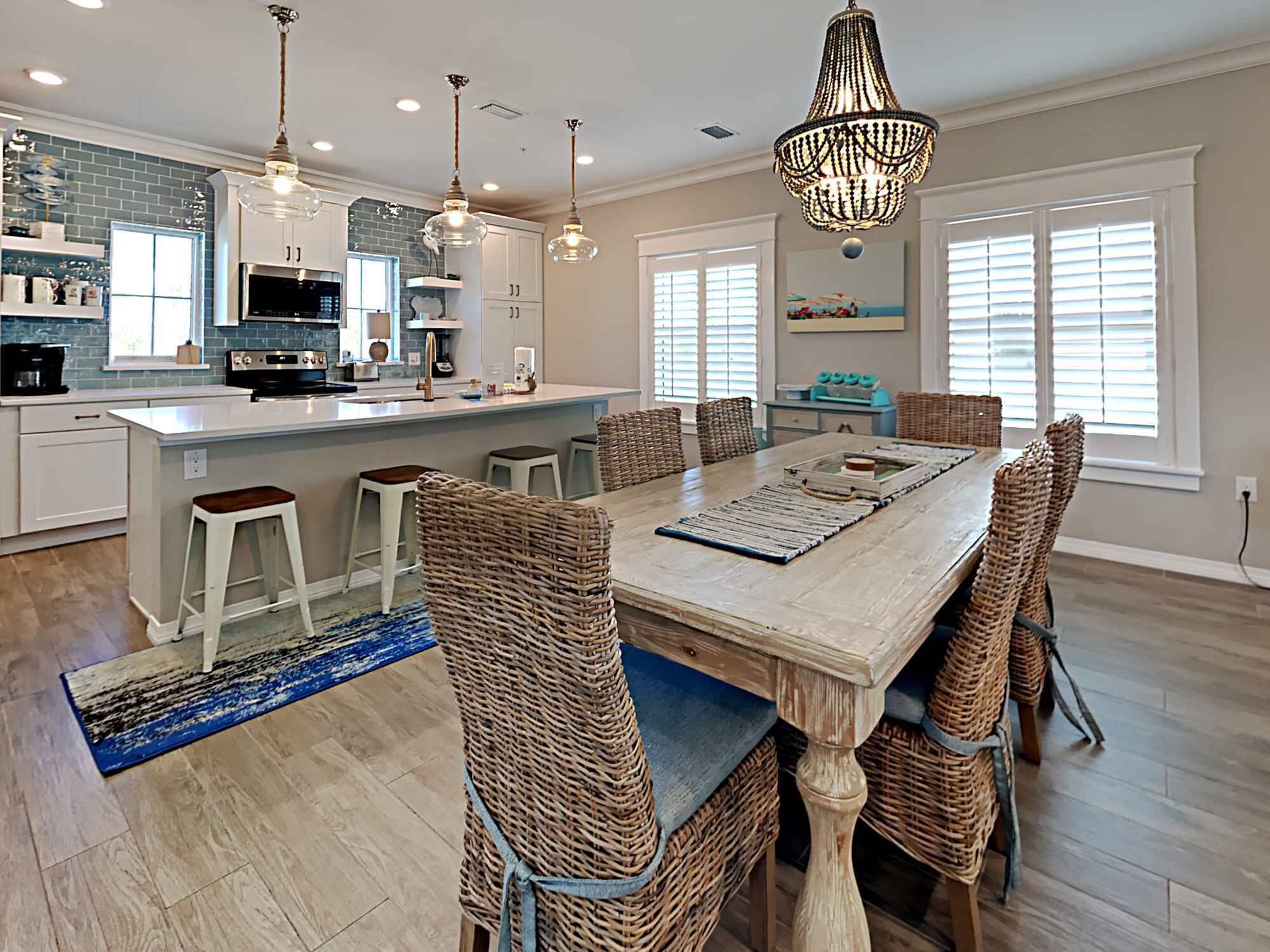 Deja Blue | Dazzling Townhome, Great Amenities!