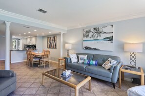 Smart TV, DVD player