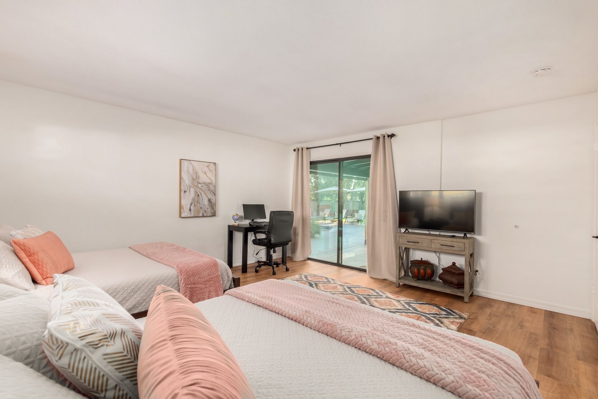 Glencove Mesa 4 Bedroom Home by Redawning