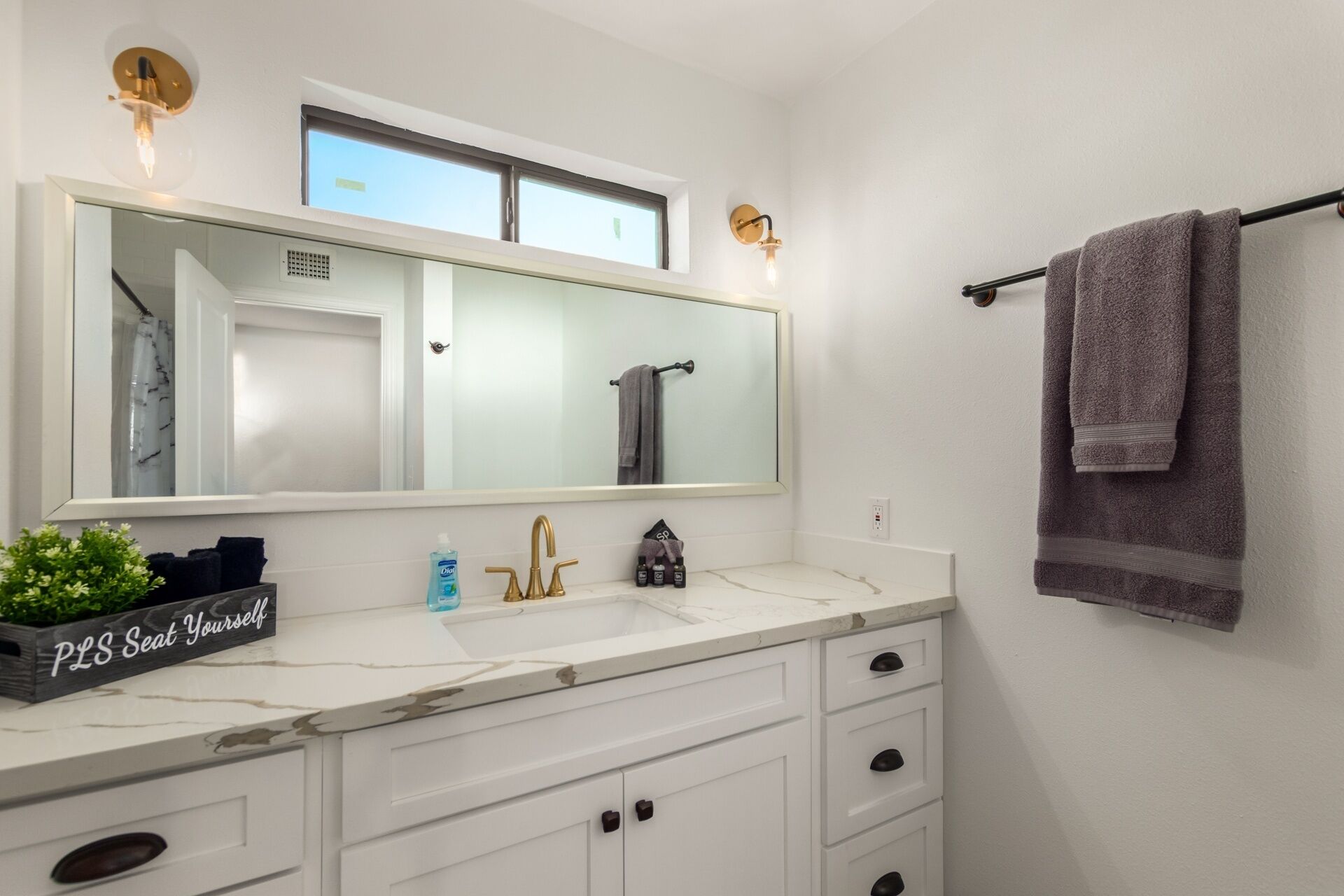 Glencove Mesa 4 Bedroom Home by Redawning