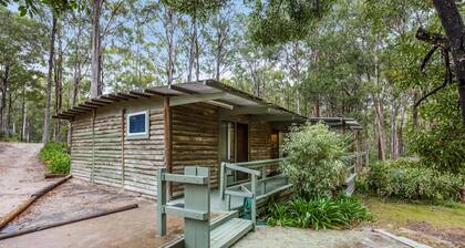 Song Bird - Nestled in a peaceful bush setting lies this tranquil getaway