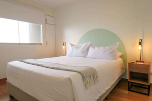 1 bedroom, iron/ironing board, WiFi, bed sheets - w* | Fantastic 1BR with Balcony in Miraflores (Miraflores)