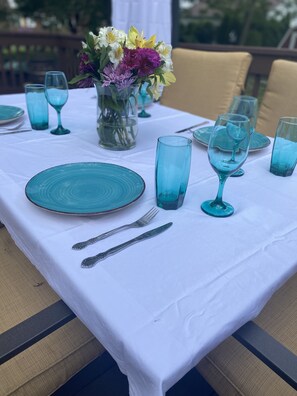 屋外ダイニングエリア