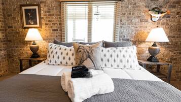 5 Schlafzimmer, Bügeleisen/Bügelbrett, Reisekinderbett, kostenloses WLAN