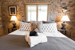 5 Schlafzimmer, Bügeleisen/Bügelbrett, Reisekinderbett, kostenloses WLAN