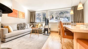 Family Apartment | Living area | Smart TV